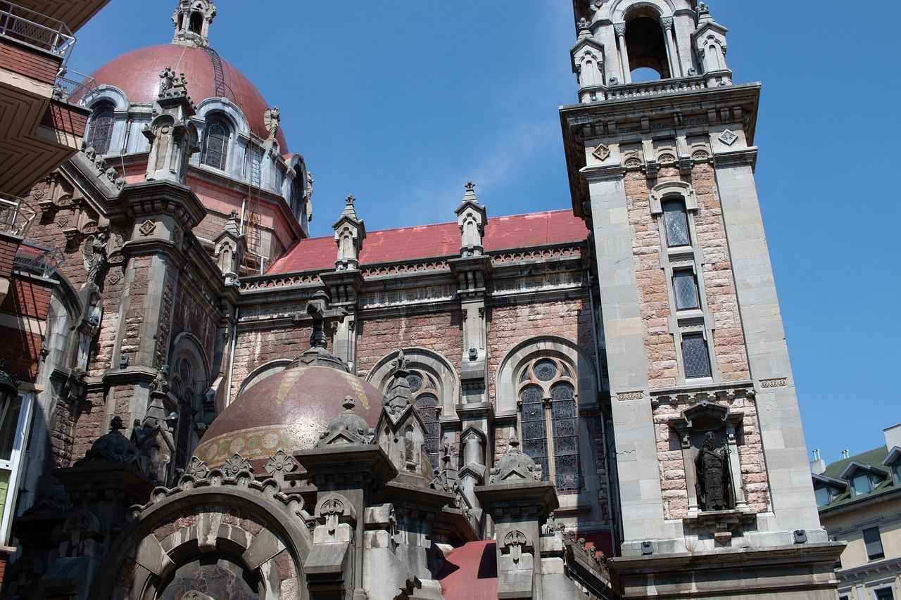 Te damos información sobre qué sitios debes tener en cuenta a la hora de Visitar Oviedo