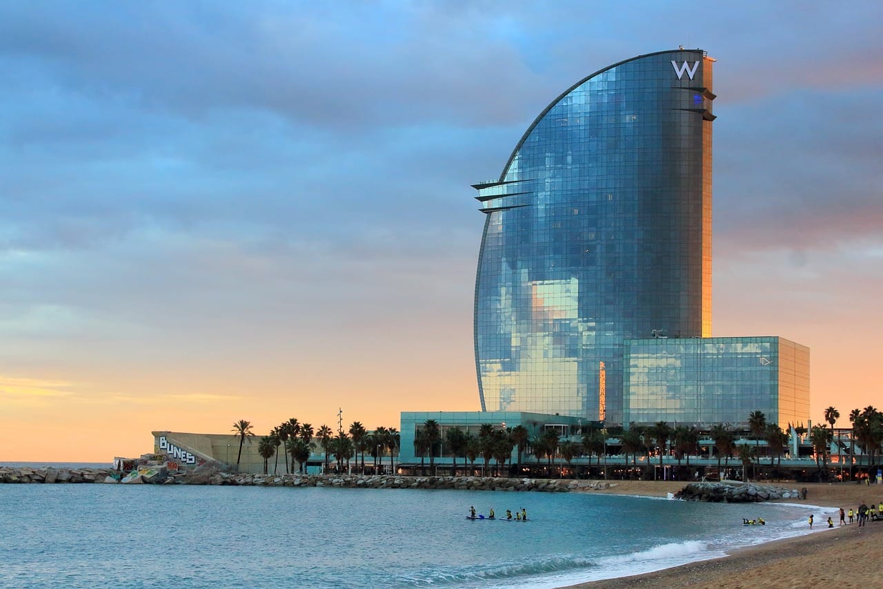 10 lugares turísticos de Barcelona que no te puedes perder